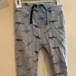 Boys shark sweat pants 3t (10/$25)